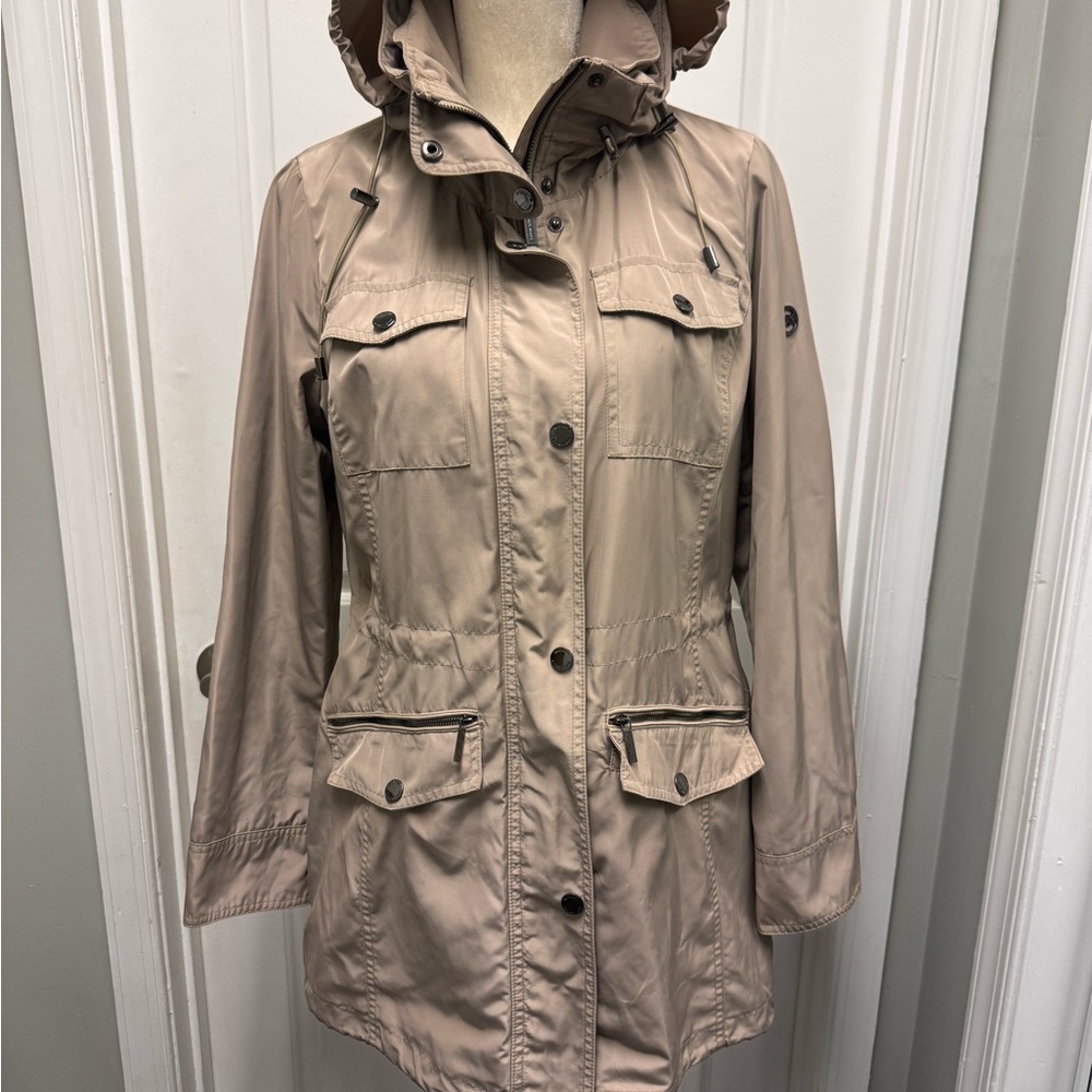 Michael Kors Stylish Women's Beige Utility Jacket Medium